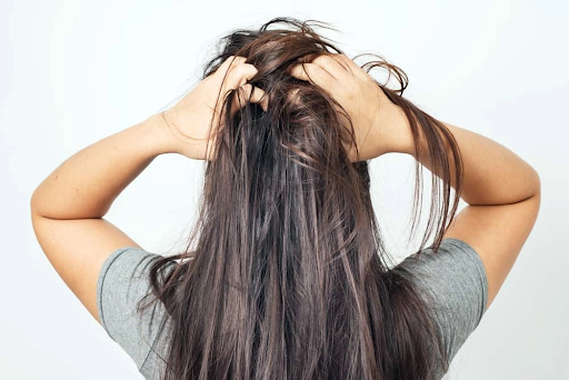 Dandruff Vs Dry Scalp: 5 Crucial Things You Must Know